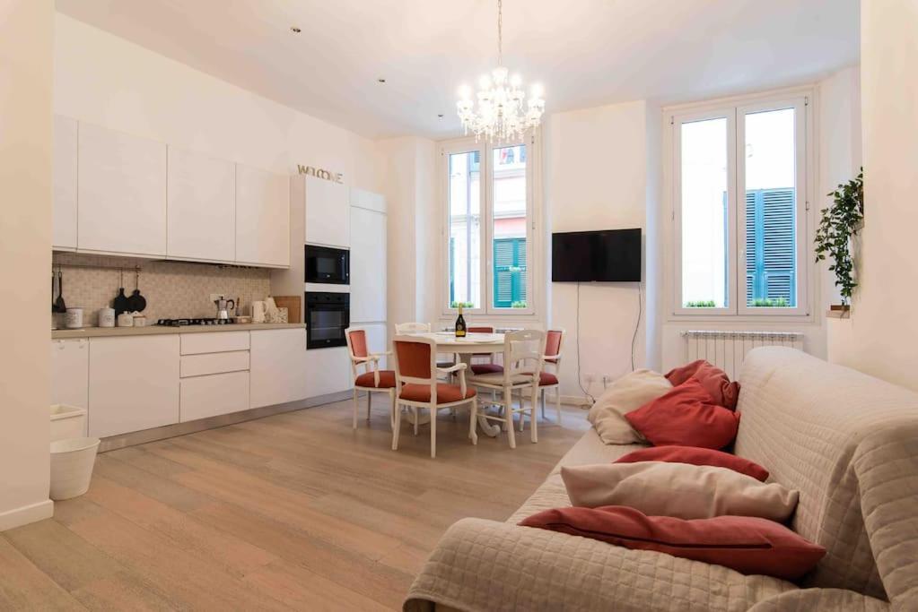 Casa Nel Cuore Della Citta Appartement Rapallo Buitenkant foto